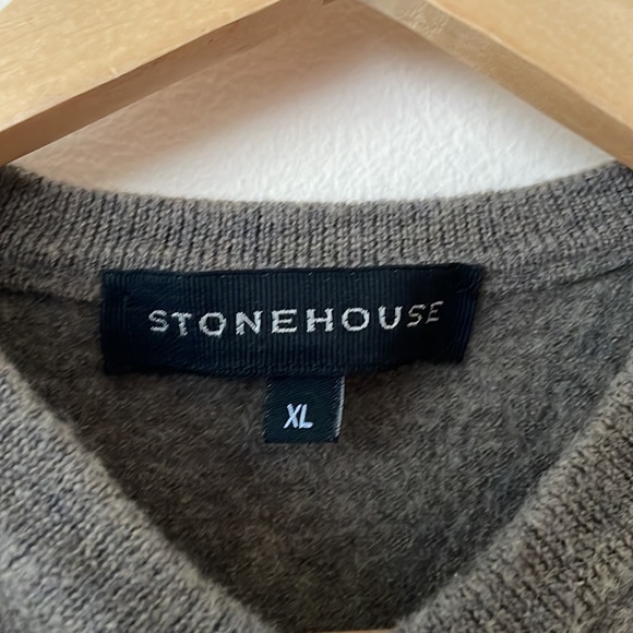 Sweater vest - Picture 2 of 4